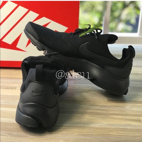 NWT Nike Air Presto Fly Black WMNS - Picture 8 of 8